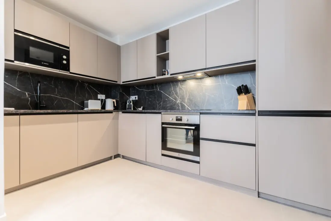 Luxus 3 hálószobás apartman Hyper Center, légkondicionáló, lift
