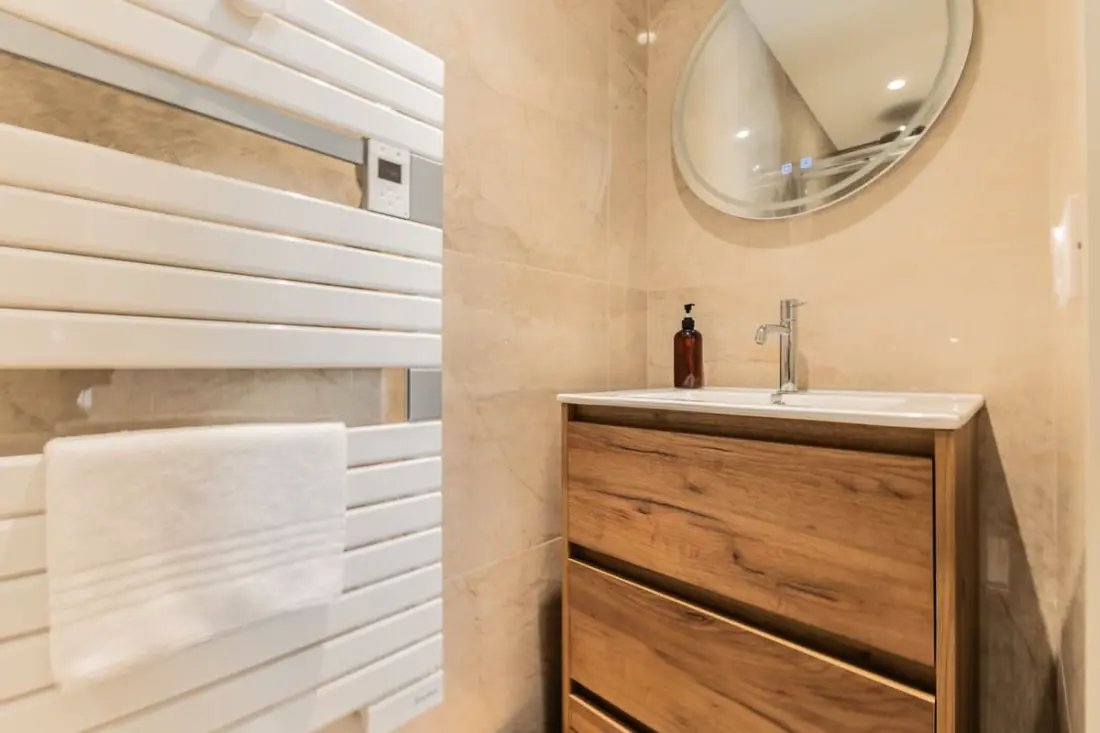 Luxus 3 hálószobás apartman Hyper Center, légkondicionáló, lift