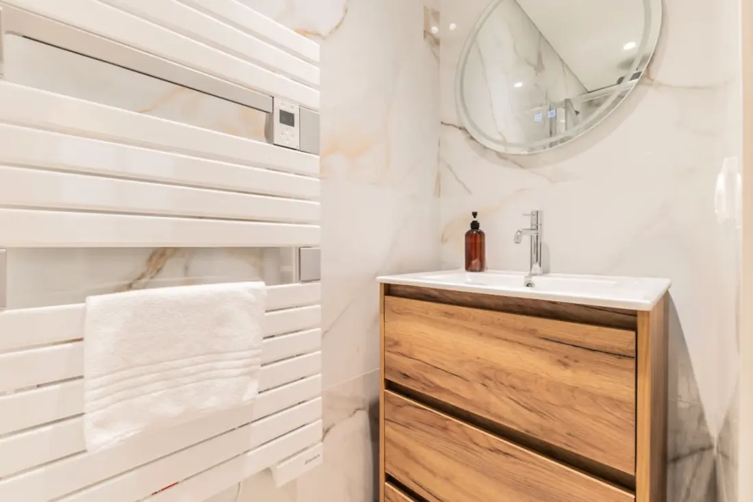 Luxus 3 hálószobás apartman Hyper Center, légkondicionáló, lift