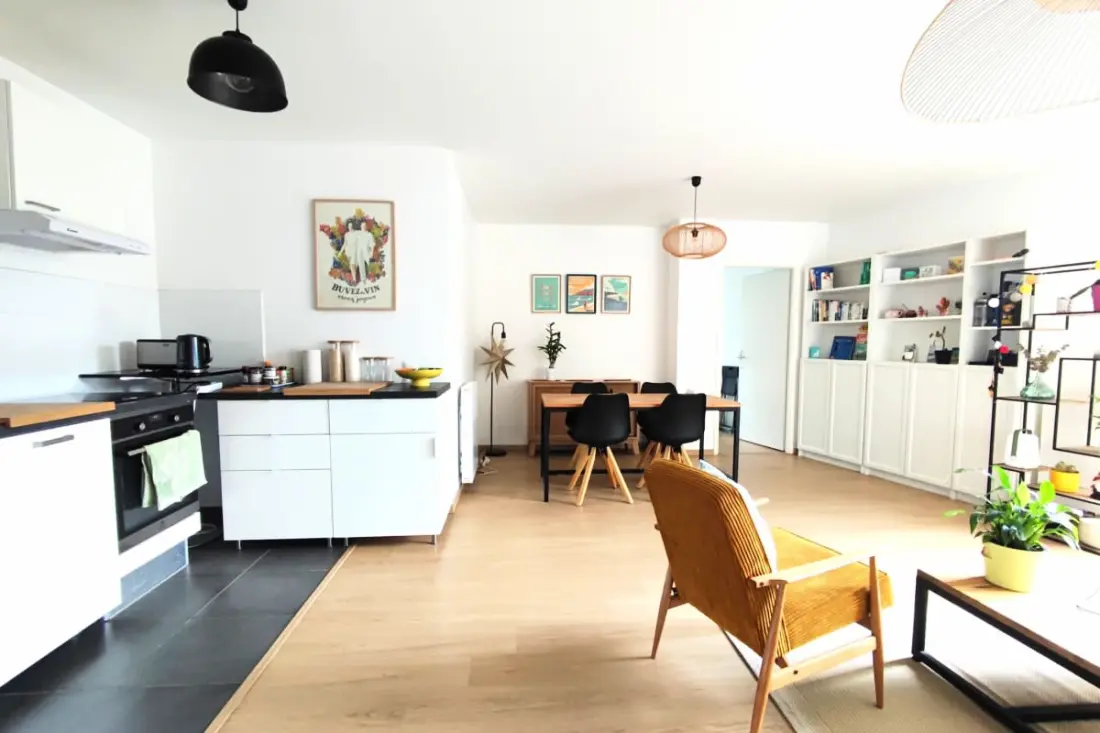 Tágas apartman kerttel és parkolóval
