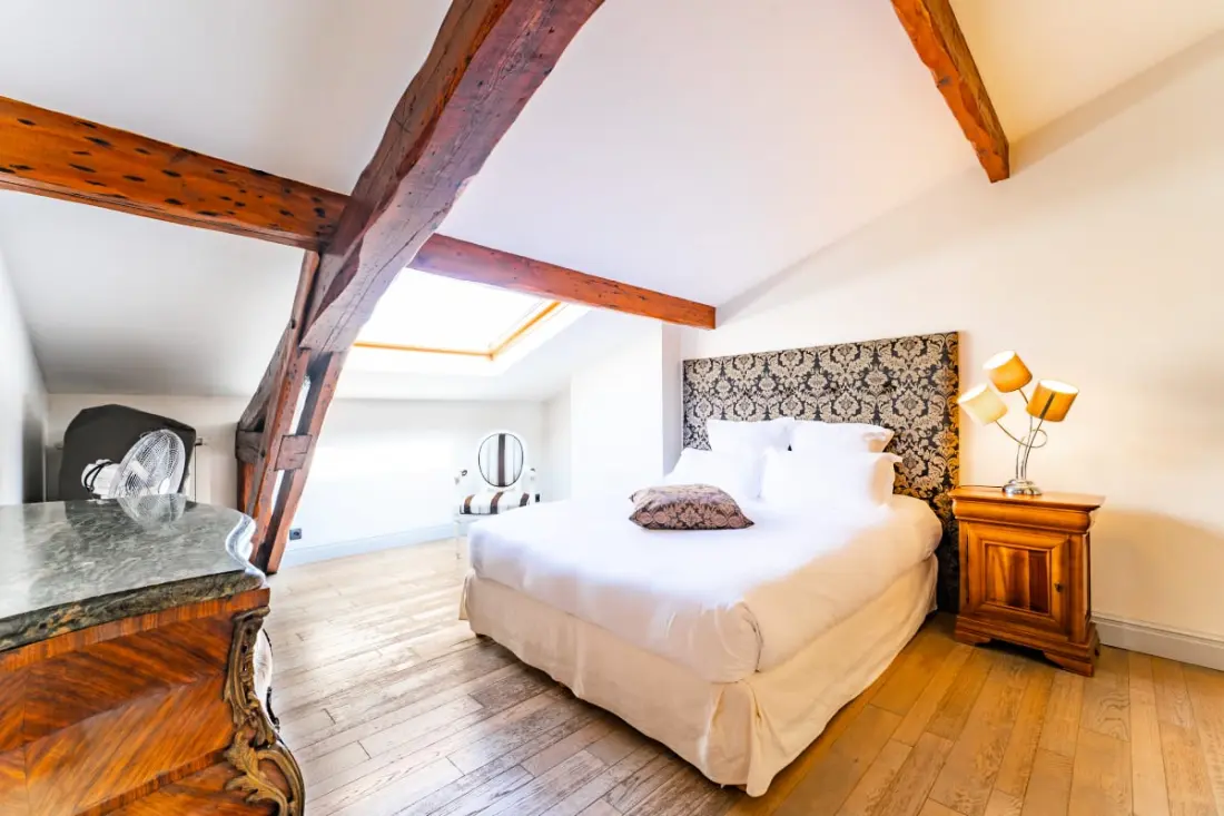 Gyönyörű lakás 160m2 De 3 Chambres Quartier Saint-michel