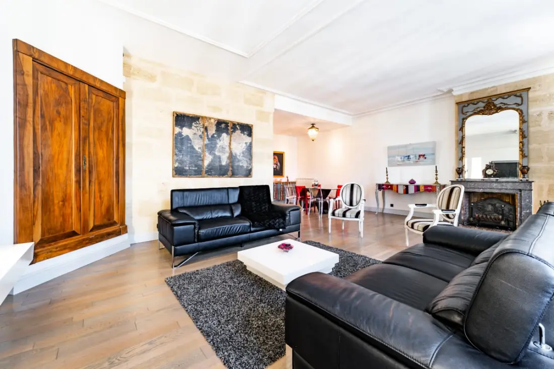 Gyönyörű lakás 160m2 De 3 Chambres Quartier Saint-michel