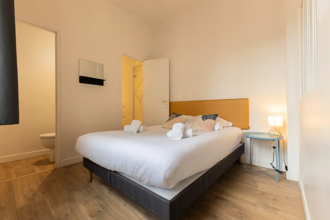Gyönyörű apartman tökéletesen felújítva 2, szemben La Gare Saint-jean
