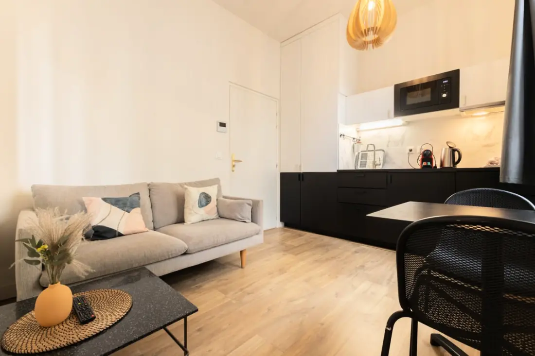 Gyönyörű apartman tökéletesen felújítva 2, szemben La Gare Saint-jean