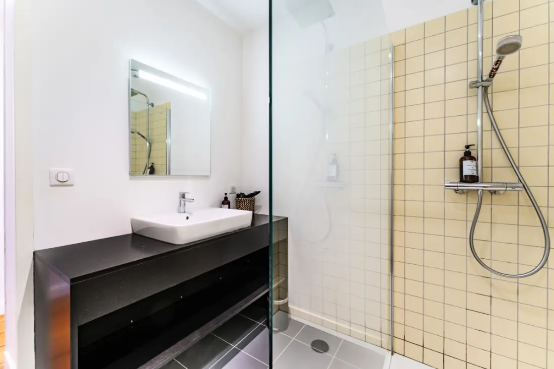 Karrier És radián 55 M2 Apartman található Bordeaux szívében