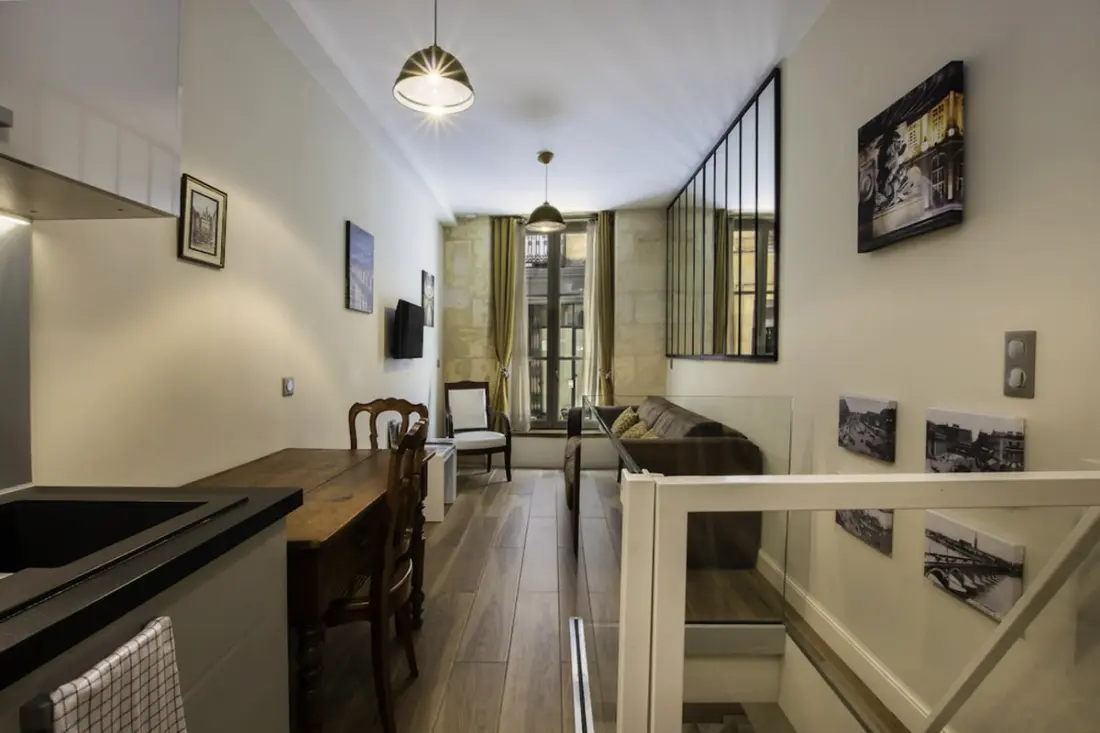 Nice Duplex A Bordeaux szívében légkondicionáló 4 személy számára