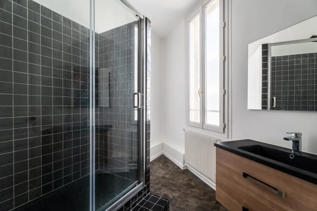 Nagy, világos duplex Bordeaux központ
