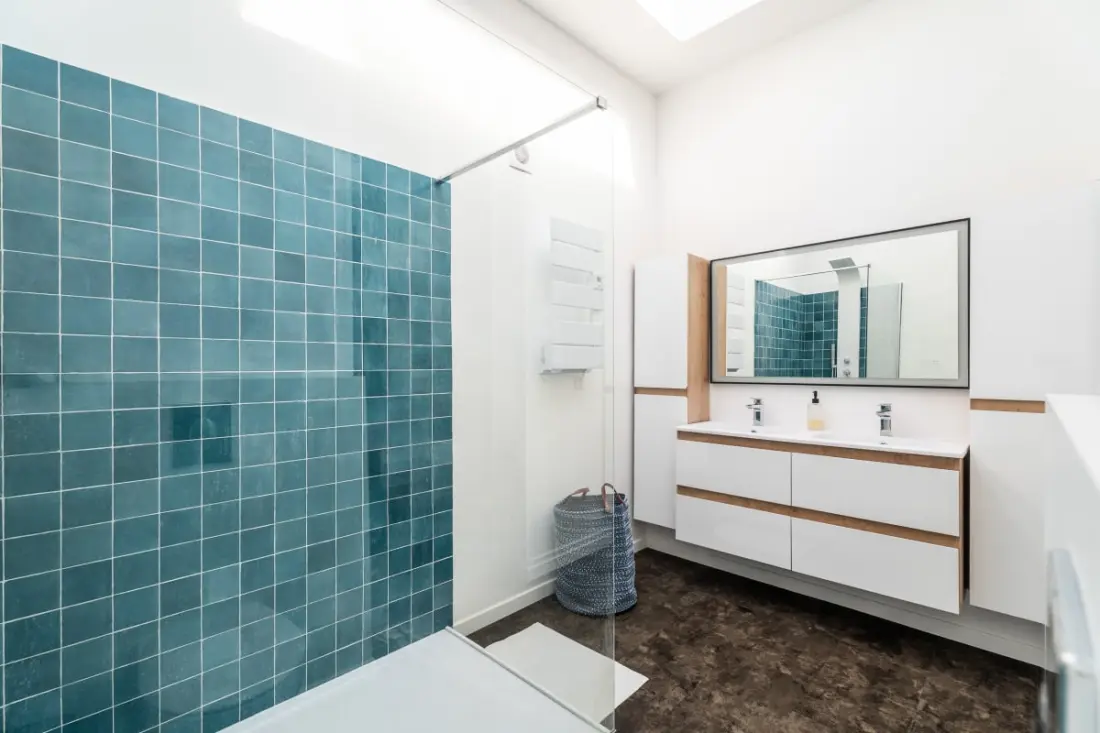 Nagy, világos duplex Bordeaux központ