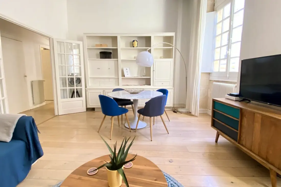 Magnificent Comfortable Apartment for 4, Hypercentre, Very Quiet Street