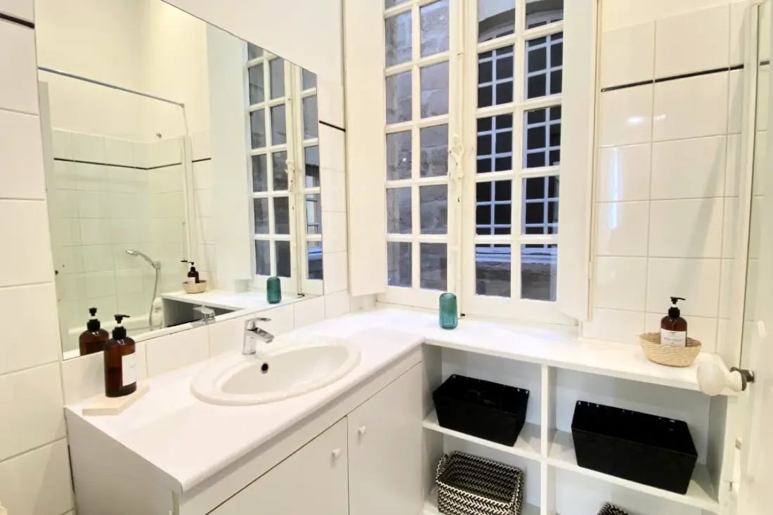 Magnificent Comfortable Apartment for 4, Hypercentre, Very Quiet Street