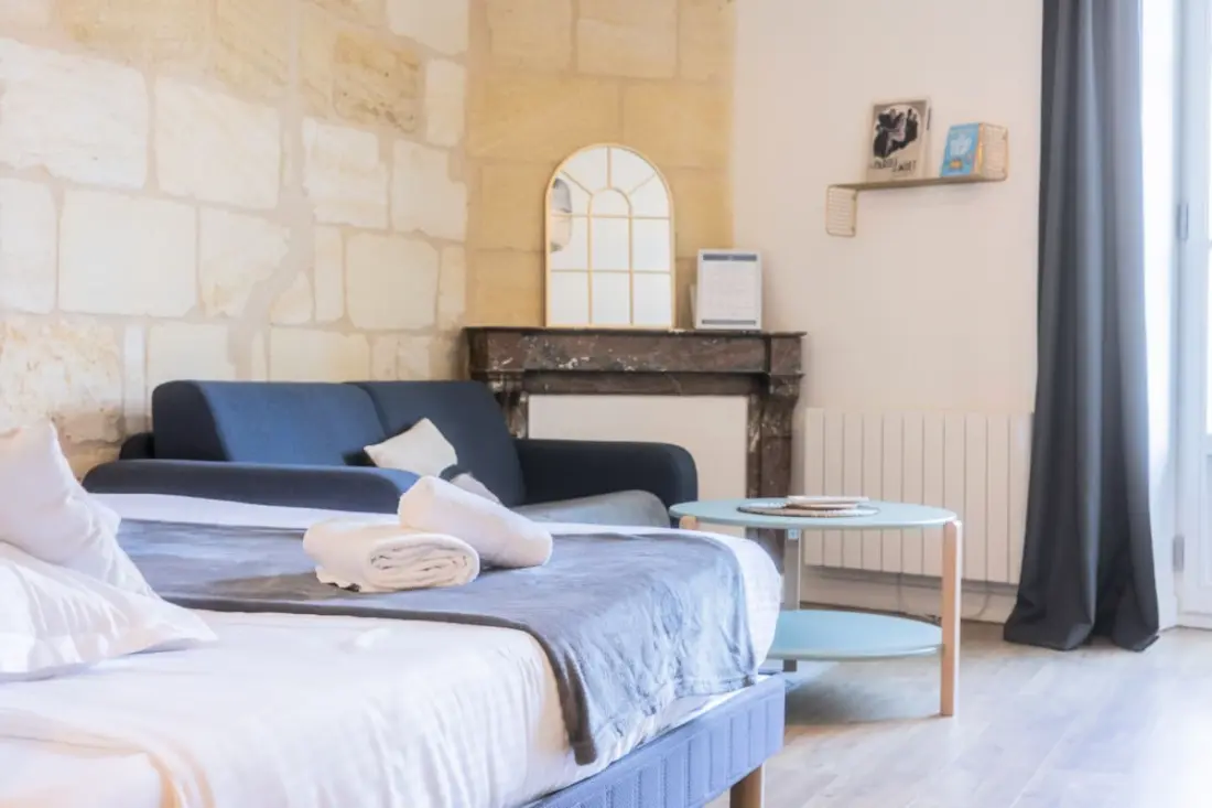 Kiváló hangulatos és bájos apartman 2 fő részére a Gare Saint-Jean közelében