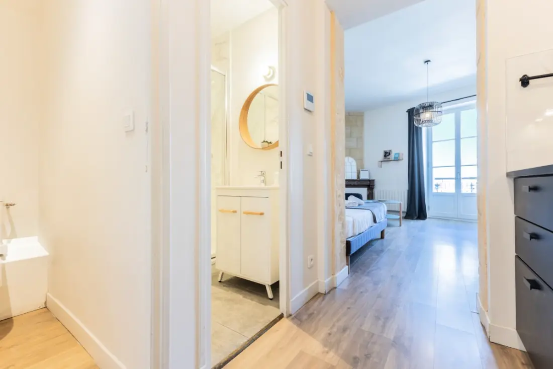 Kiváló hangulatos és bájos apartman 2 fő részére a Gare Saint-Jean közelében