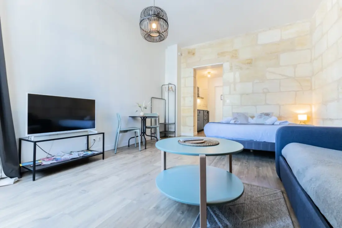 Kiváló hangulatos és bájos apartman 2 fő részére a Gare Saint-Jean közelében