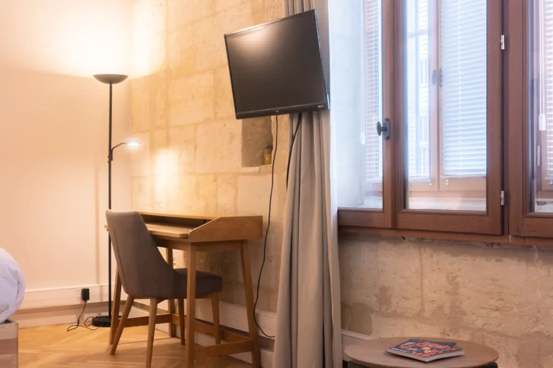 Kiváló, tipikusan bordeaux-i apartman a hipercentrumban 2 Csillagok★★ 4 fő részére2 Csillagok★★