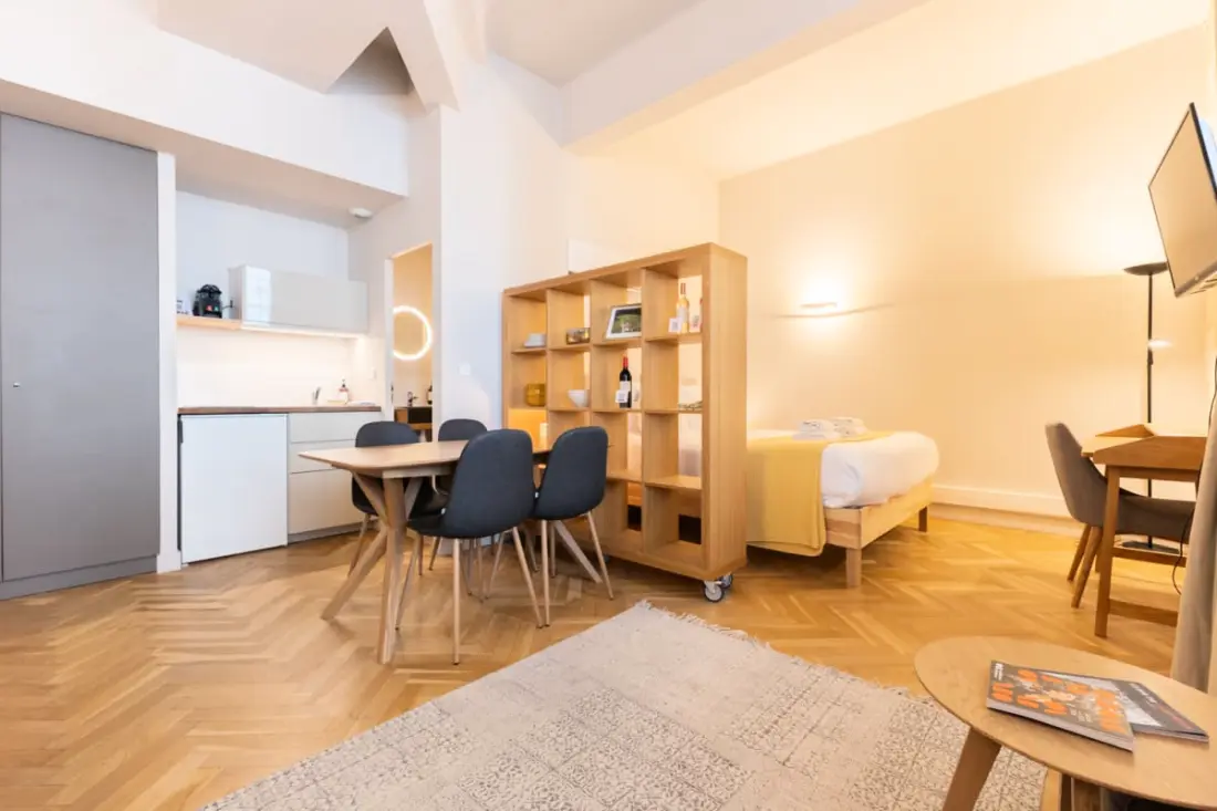 Kiváló, tipikusan bordeaux-i apartman a hipercentrumban 2 Csillagok★★ 4 fő részére2 Csillagok★★