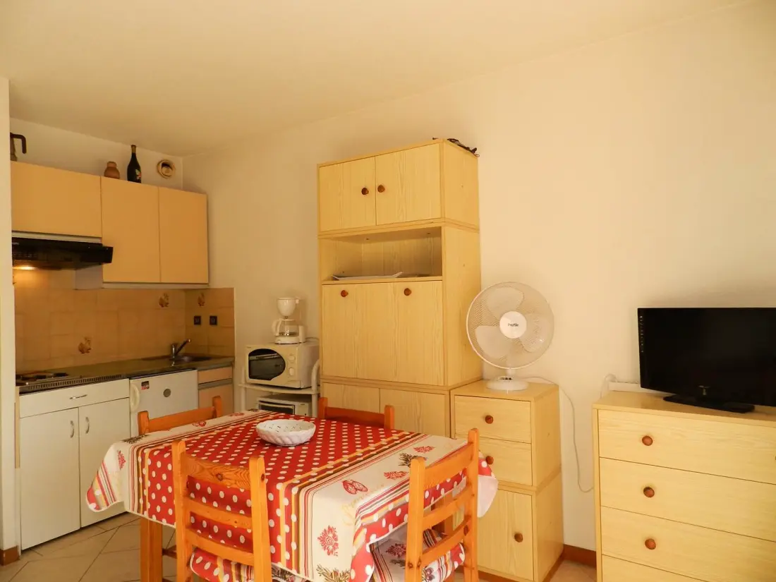 Amiraute Residence