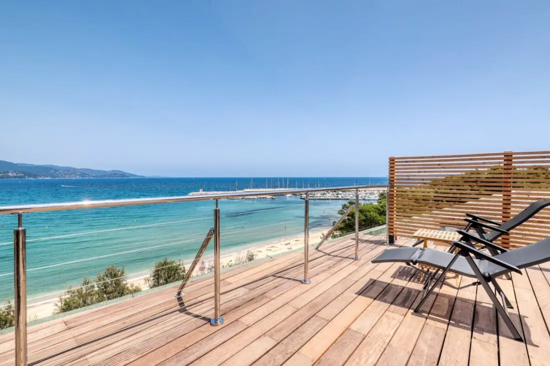 Residence Magnifico Appartamento Front De Mer - 6 Persone