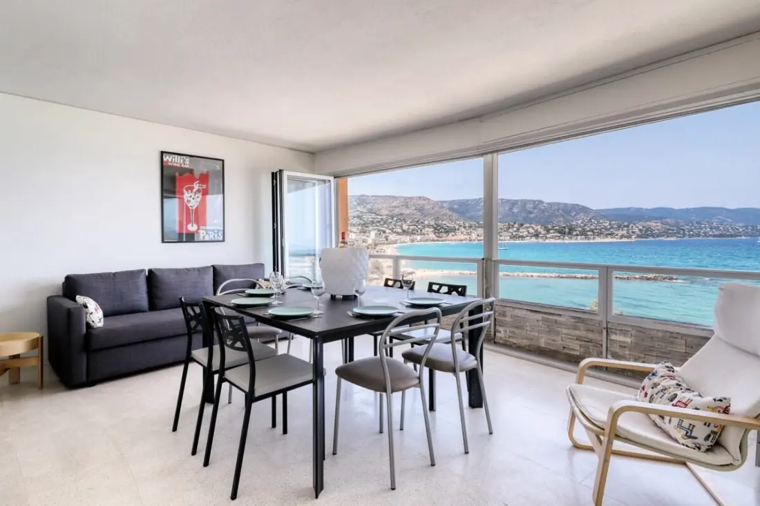 Residence Magnifico Appartamento Front De Mer - 6 Persone