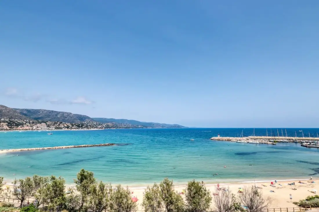 Residence Magnifico Appartamento Front De Mer - 6 Persone