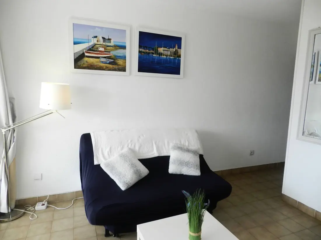 Voile Bleue Residence