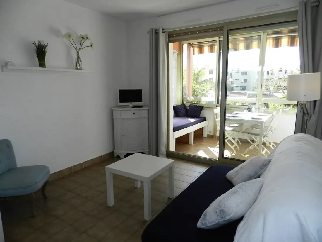 Voile Bleue Residence