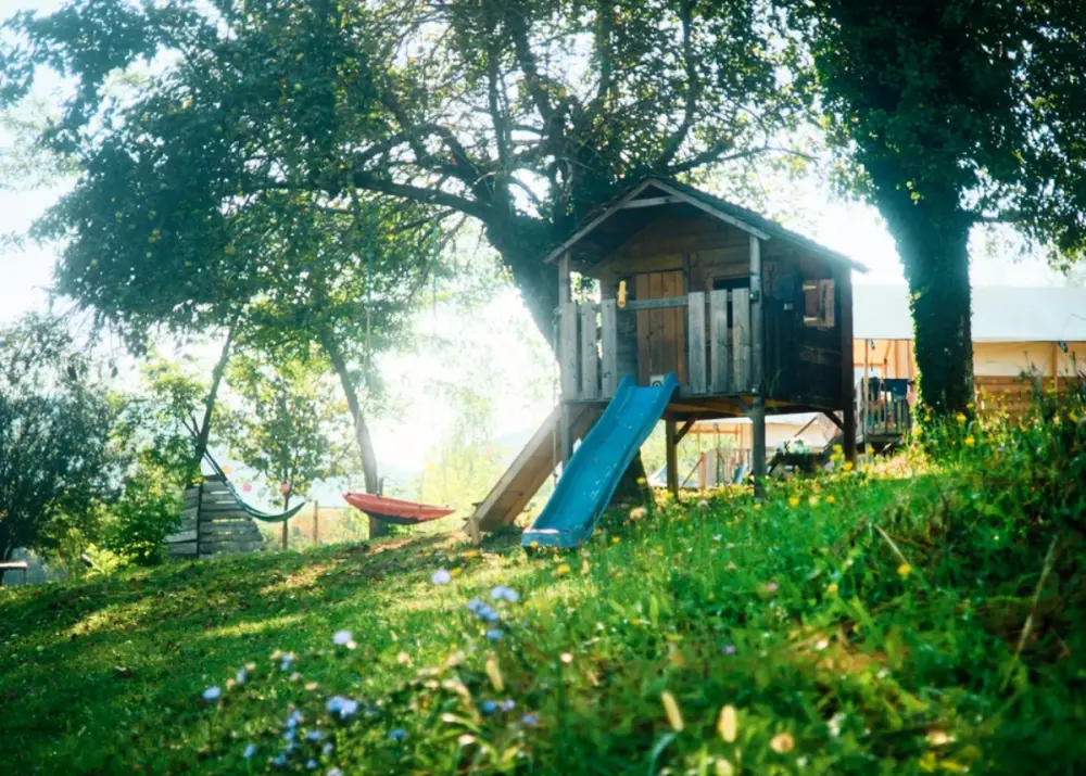 Camping Sretanwolf (Vodatent)