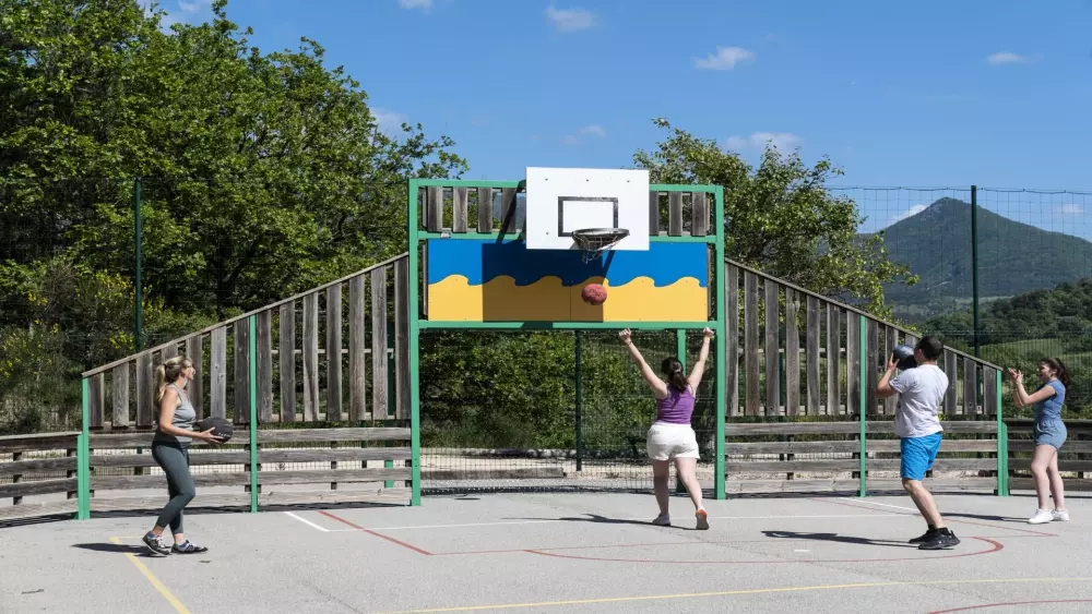 Campsite Yelloh Village Les Bois du Châtelas 4 Stars★★★★