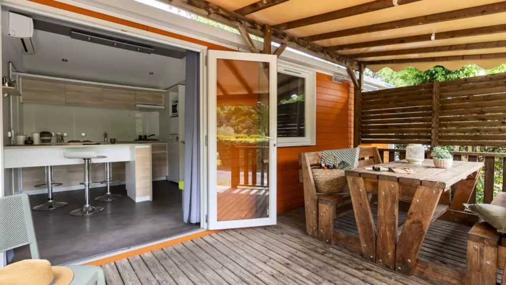 Campsite Yelloh Village Les Bois du Châtelas 4 Stars★★★★