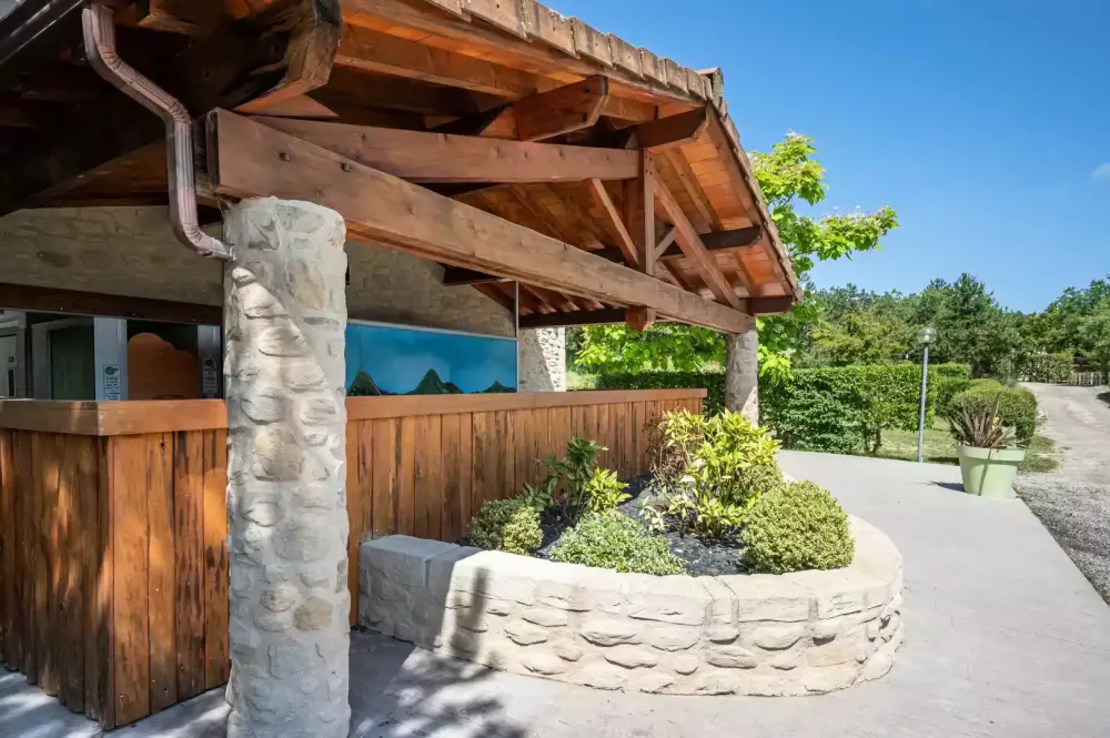 Campsite Yelloh Village Les Bois du Châtelas 4 Stars★★★★