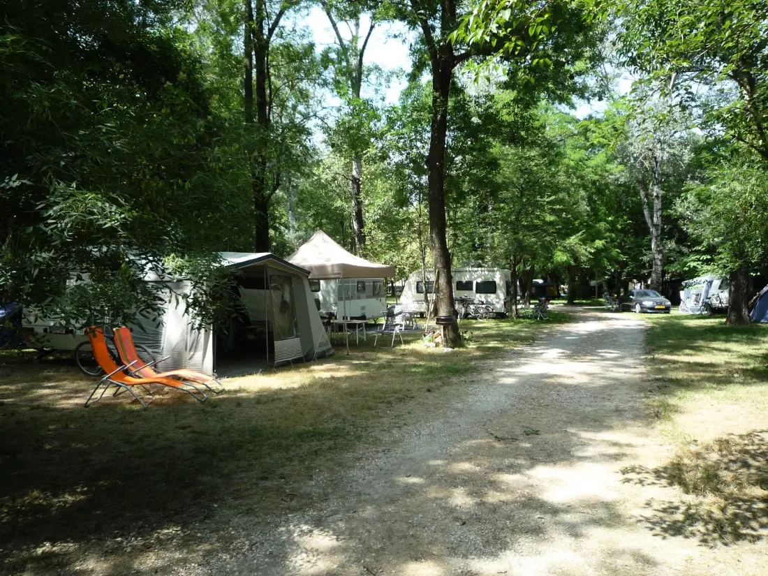 CAMPING DU LION 3 Estrellas★★★