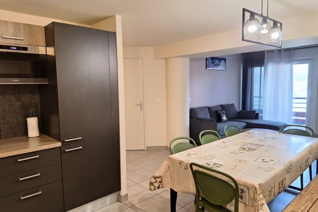 Apt Nine 8 Pers. Közeli pálya az Arc 1800-ban