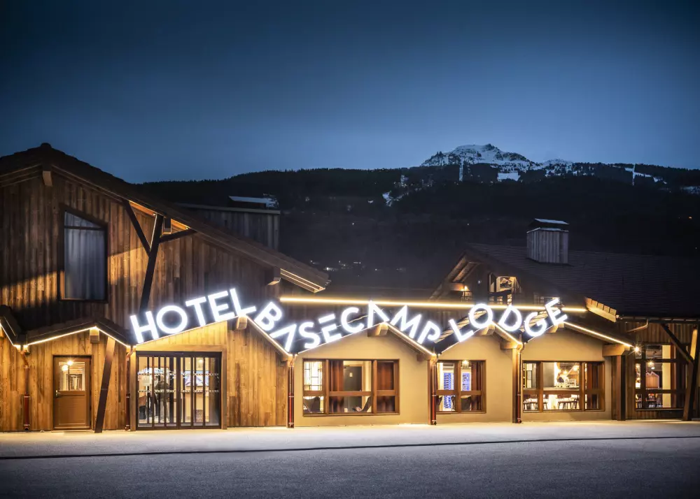 Hotel Base Camp Lodge Bourg Saint Maurice - Breakfast included