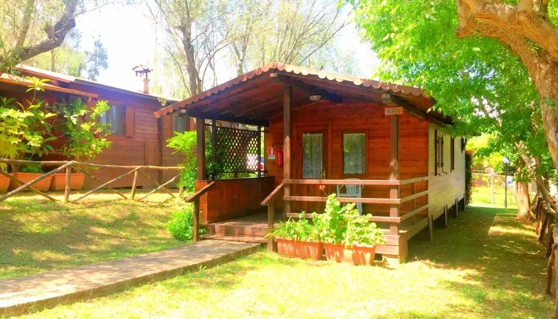 Azzurro Camping Village - Lake Bracciano 4 étoiles★★★★
