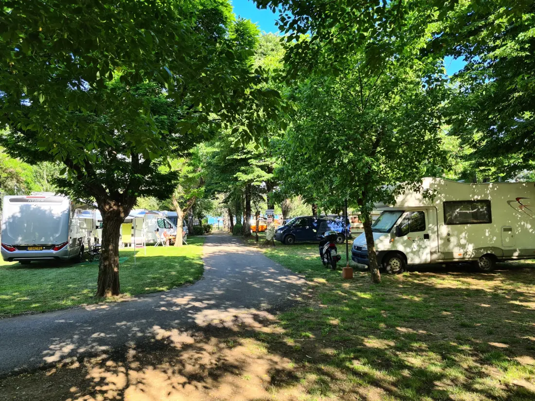 Azzurro Camping Village - Lake Bracciano 4 étoiles★★★★