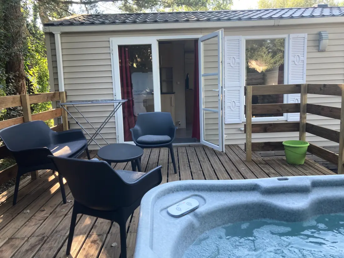 Flower Camping de la Trye 2 Stjerner★★