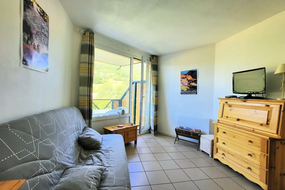 Kényelmes 30m2: Balcony és Mountain View
