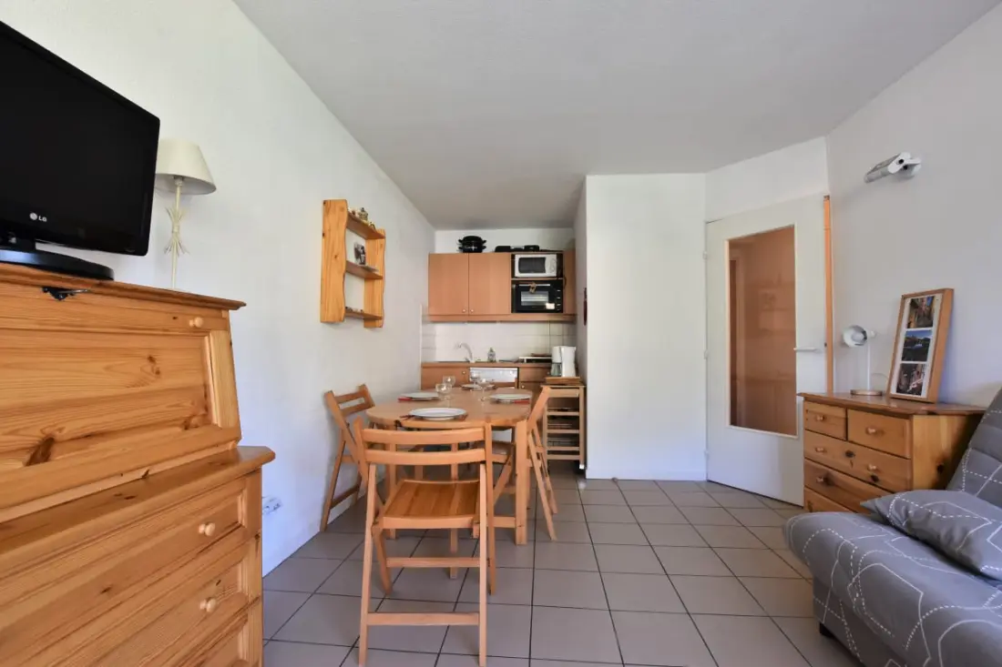 Kényelmes 30m2: Balcony és Mountain View