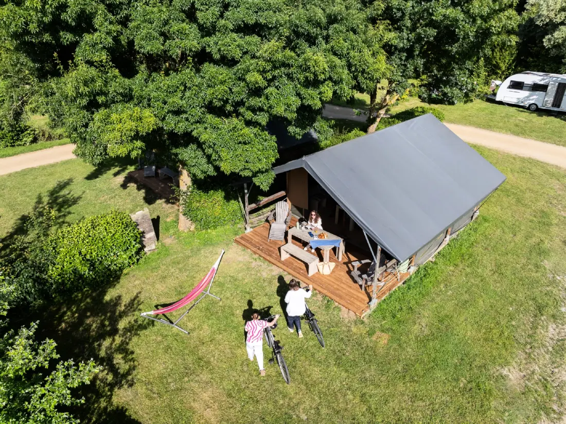 Camping de l 'Etang Sites and Landscape 4 Gwiazdy★★★★ 4 Gwiazdy★★★★ 4 Gwiazdy★★★★ 4 Gwiazdy★★★★