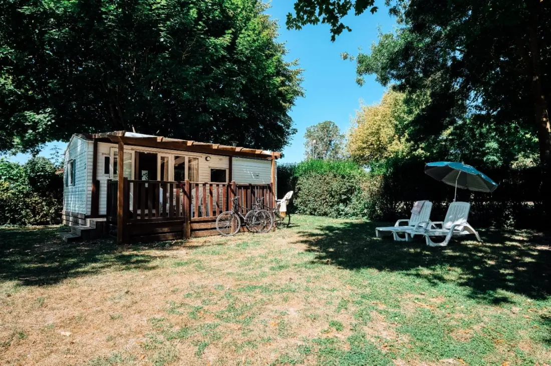 Camping de l'Etang Oldalok és tájak 3 Csillagok★★★