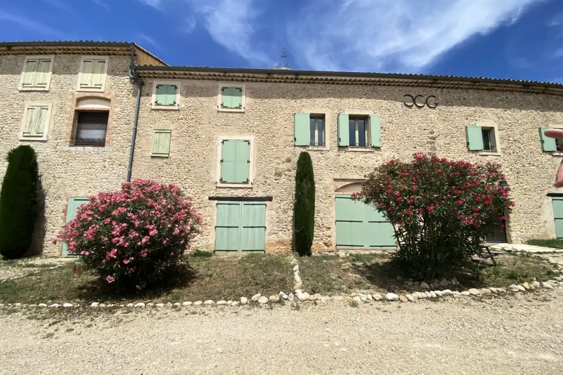04b2 : Beautiful Studio in a Provençal Mas - Swimming pool
