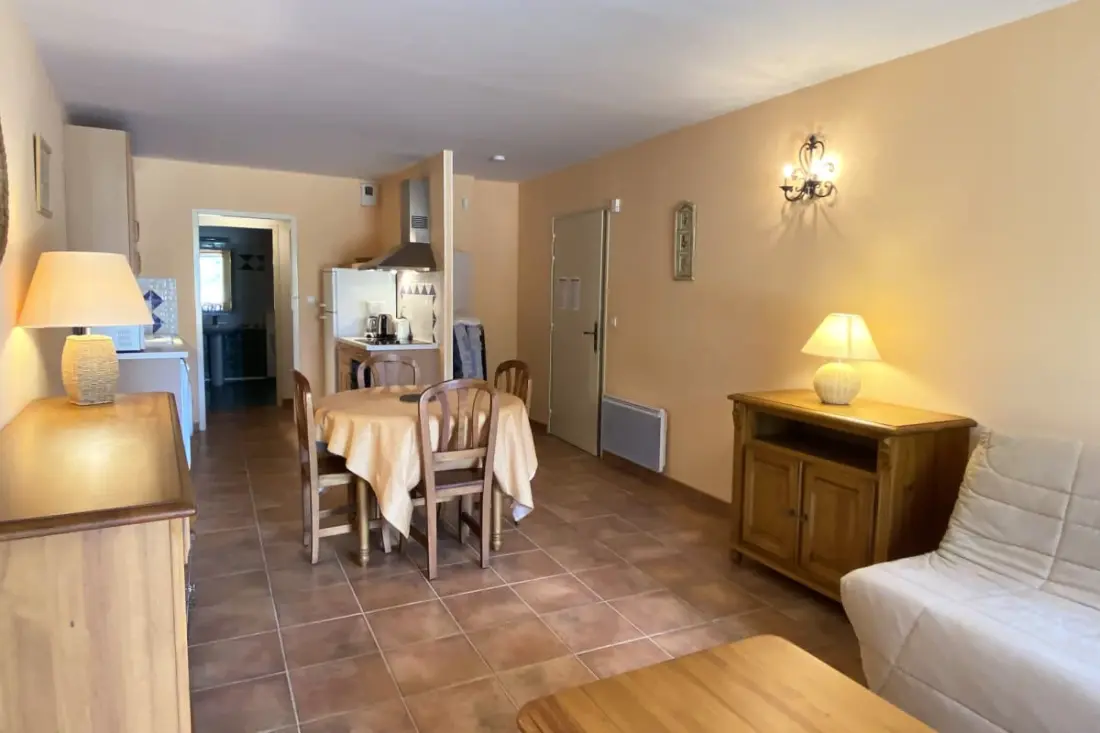 04b2 : Beautiful Studio in a Provençal Mas - Swimming pool