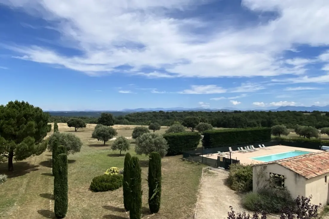 04b2 : Beautiful Studio in a Provençal Mas - Swimming pool