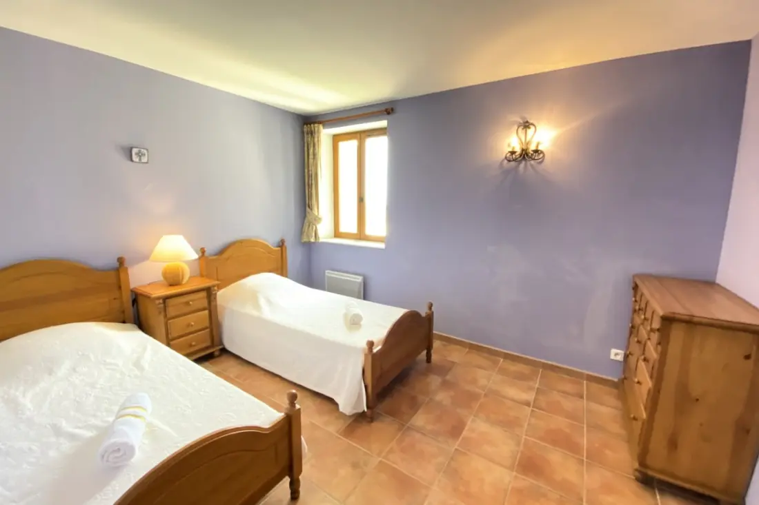 04b3: Beautiful T3 in the Heart of Lavender - Swimming pool