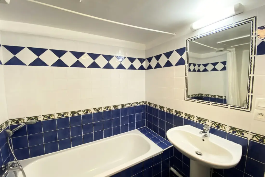 04b3: Beautiful T3 in the Heart of Lavender - Swimming pool
