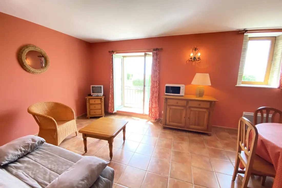 04b4 : Beautiful Studio in a Provençal Mas - Swimming pool