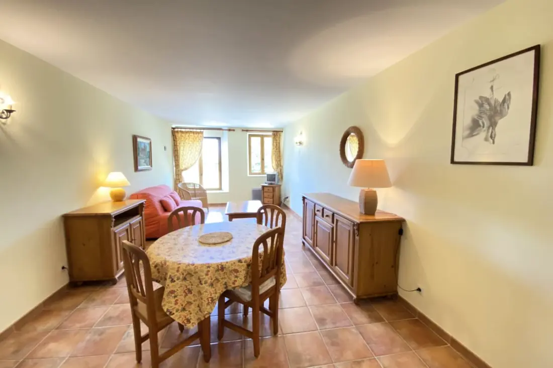 04b5 : Beautiful Studio in a Provençal Mas - Swimming pool