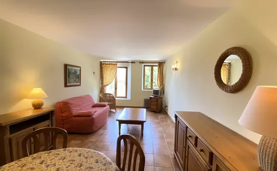 04b5 : Beau Studio Dans Un Mas Provençal - Piscine