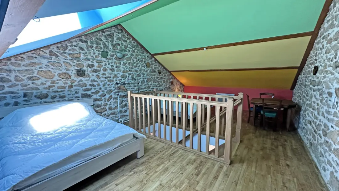 Gîte de France Gîte de la maulde aan het meer van Vassivière 3 oren