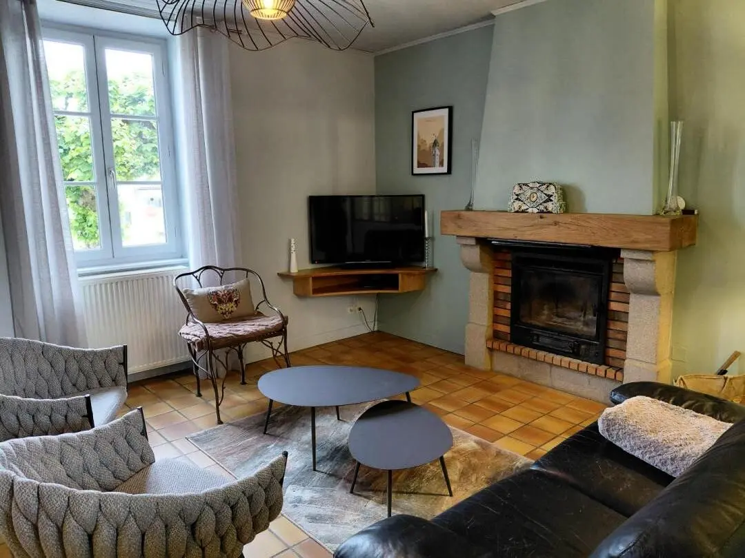 Gîte de France Het huis van Eugénie 3 oren