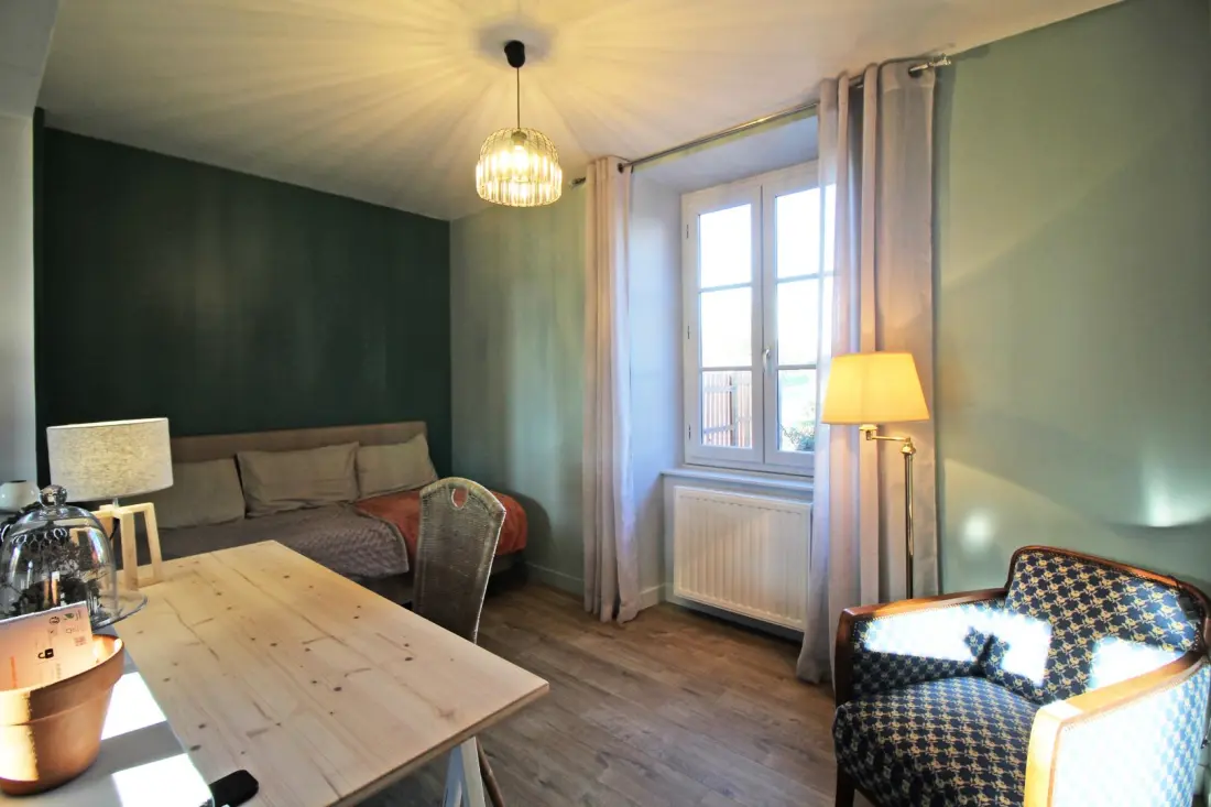 Gîte de France Het huis van Eugénie 3 oren